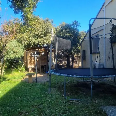 Entiere Avec Piscine Villa
