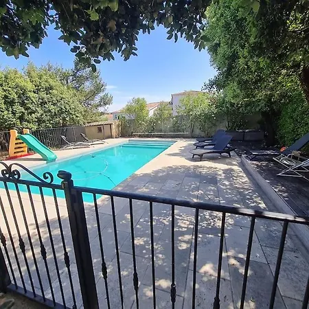 Entiere Avec Piscine
